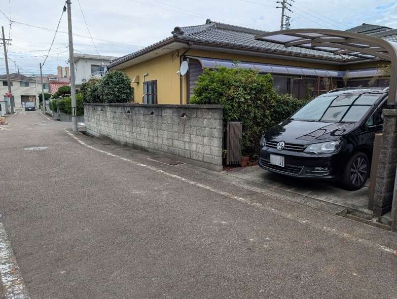 売地 ① 春日井市六軒屋町西一丁目